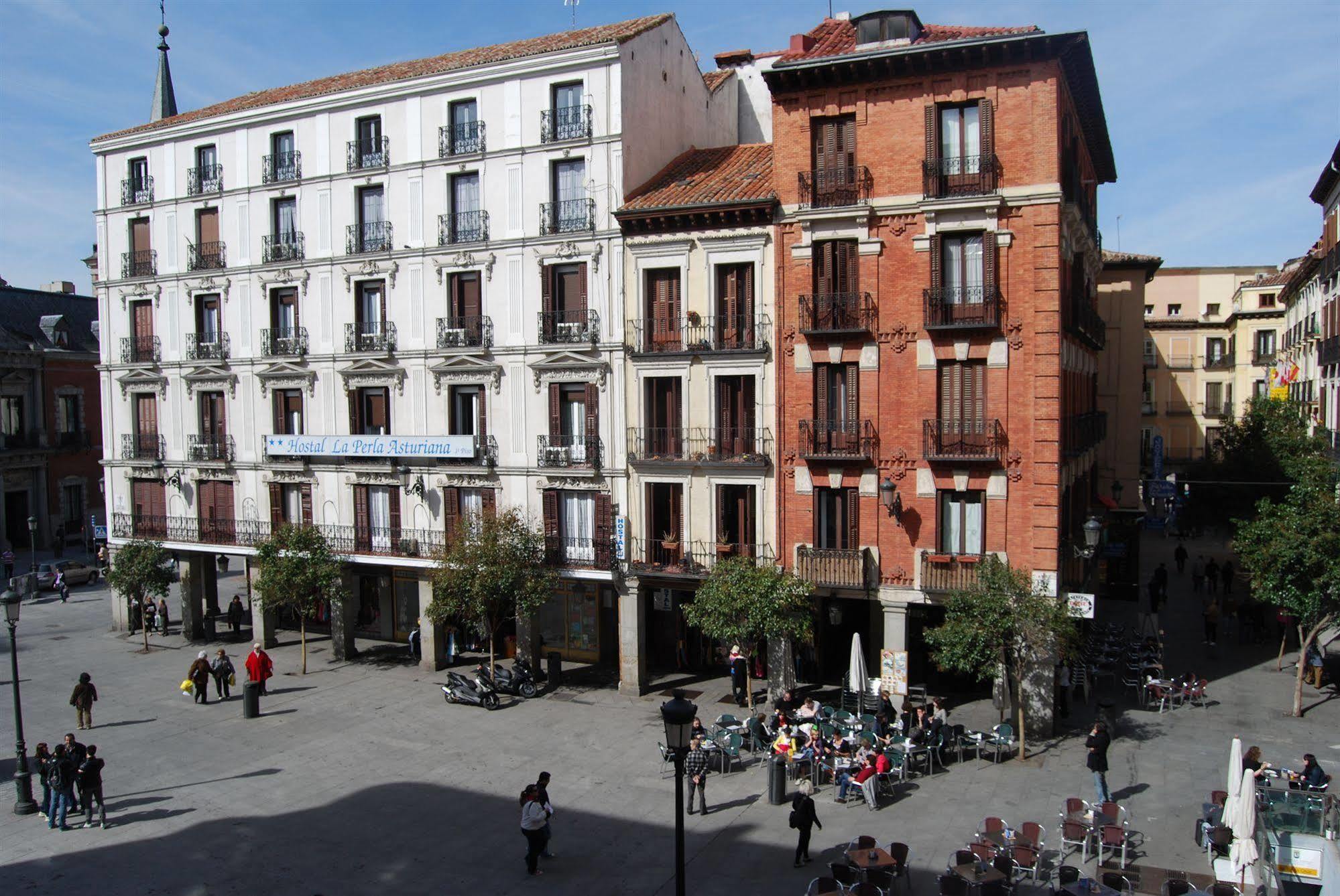 Hostal La Perla Asturiana Madrid Kültér fotó