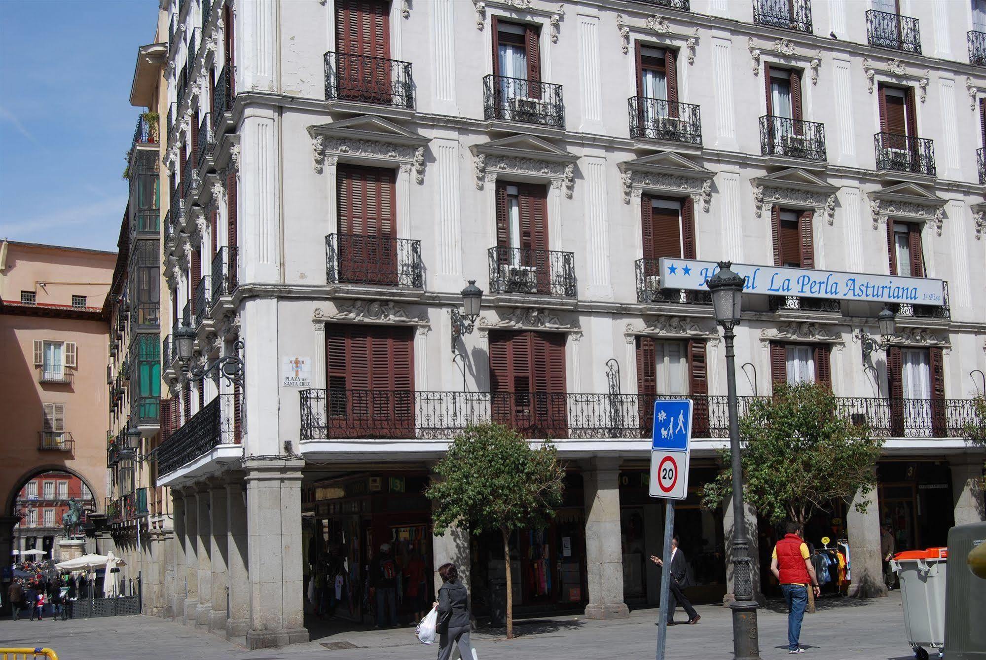Hostal La Perla Asturiana Madrid Kültér fotó